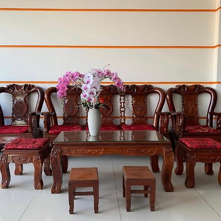Ngoc May Guesthouse Чау-Док Экстерьер фото