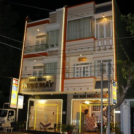 Ngoc May Guesthouse Чау-Док Экстерьер фото